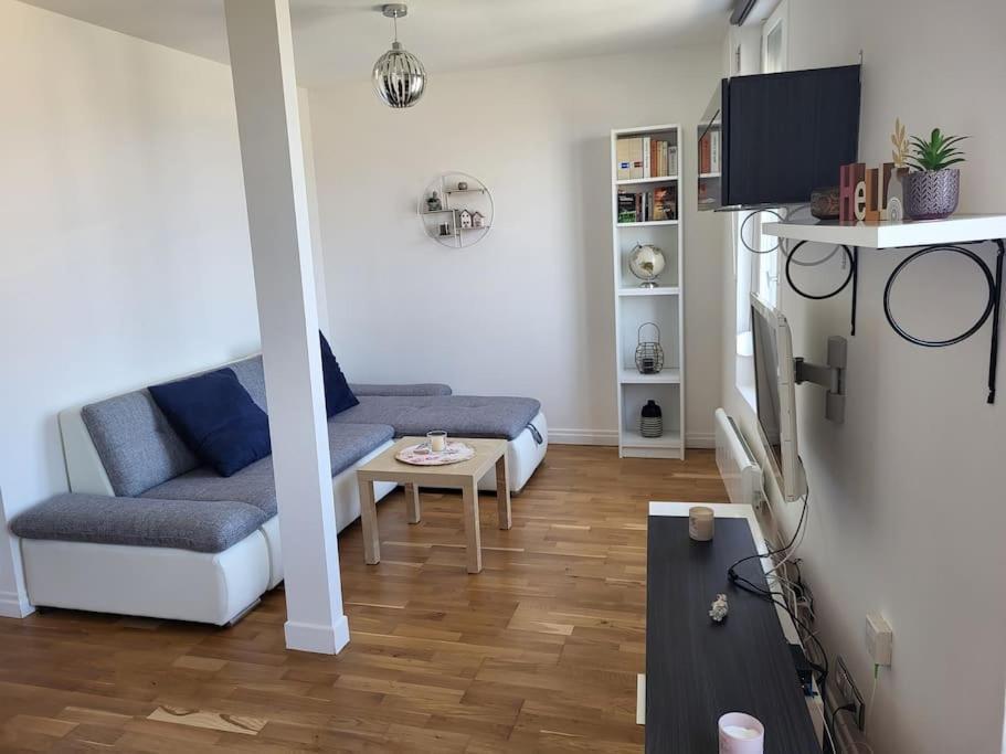 Appartement Vue Mer A 100 M De La Plage Ault Exterior photo